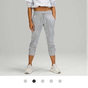 Lululemon Athletica Ready to Rulu Jogger Crop size 0 GUC